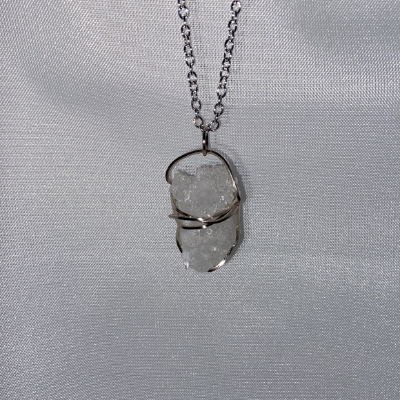 Necklace - Picture 2 of 3